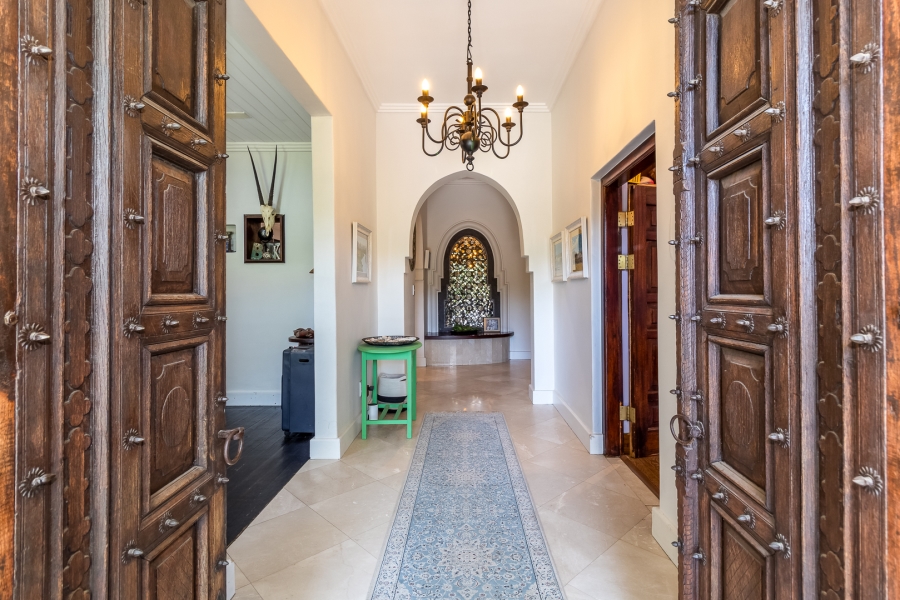 5 Bedroom Property for Sale in Hoog En Droog Western Cape